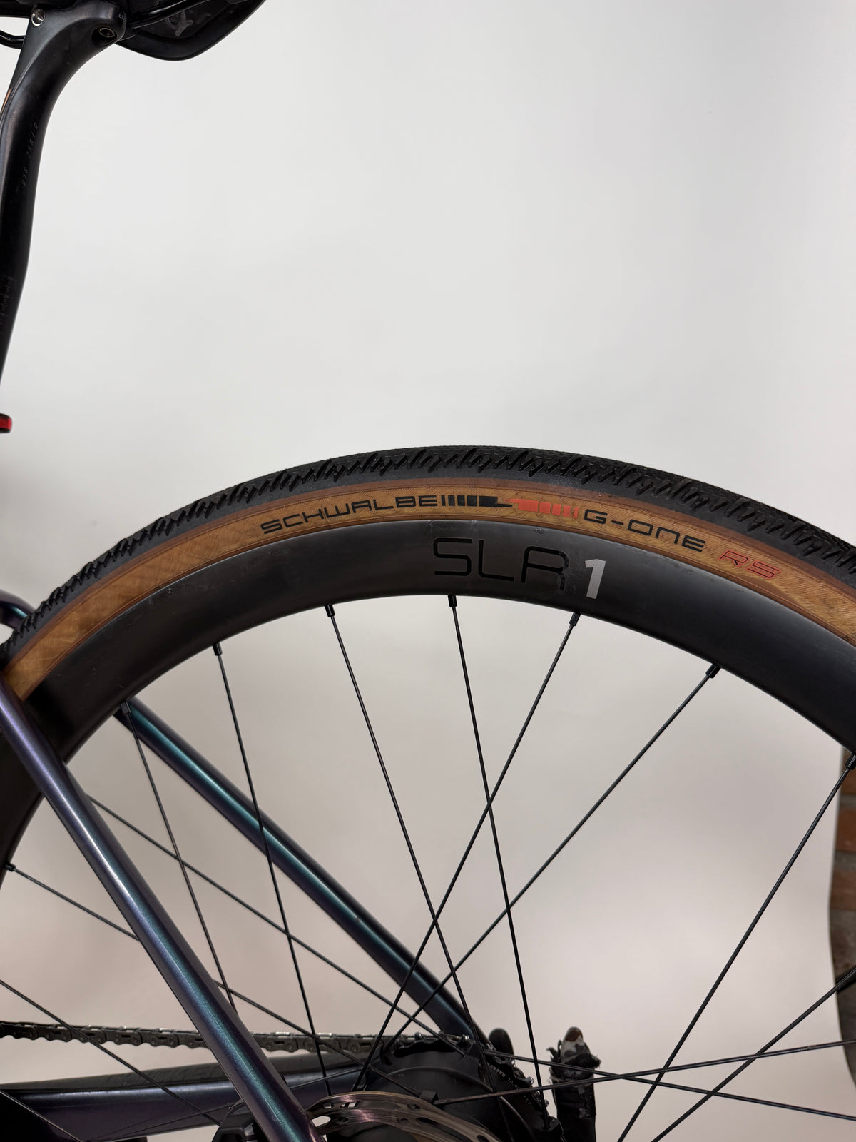 DEFY E
