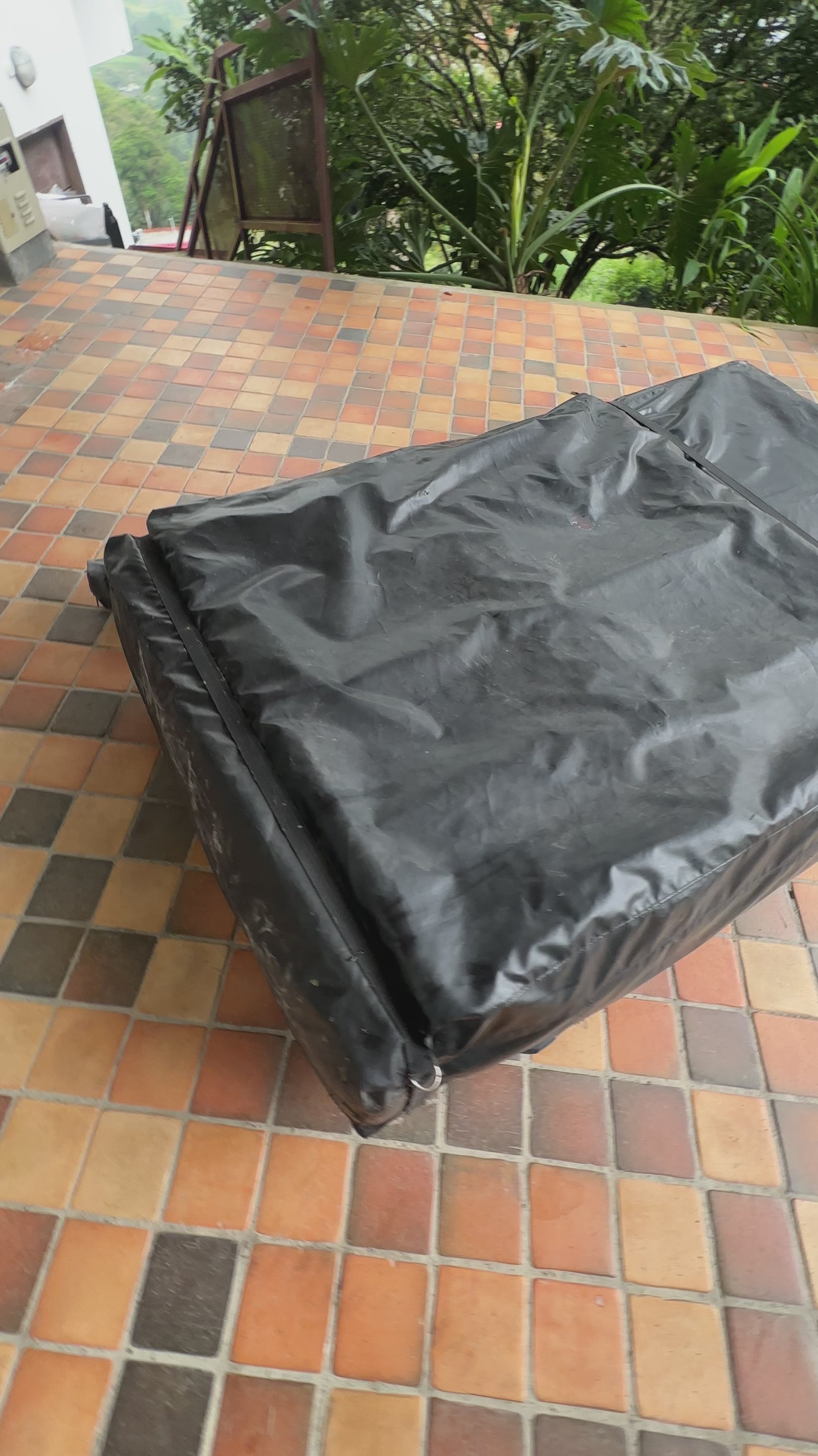 CARPA ANACONDA DEPREDADOR X 180 + BASE RAP ARB + WIND DEFRECTOR + BASES PARA TECHO HIT LUX + TOLDO ARB X180 + 2 SILLAS ARB DE CAMPIN